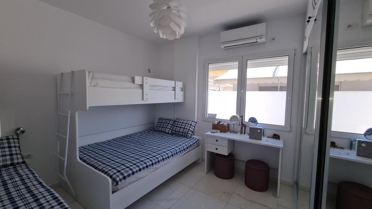 Rocknest Sea View Penthouse Sarandë Exterior foto