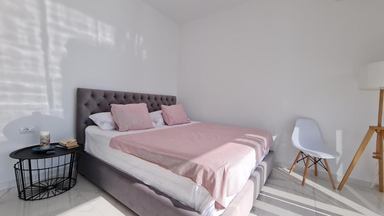Rocknest Sea View Penthouse Sarandë Exterior foto